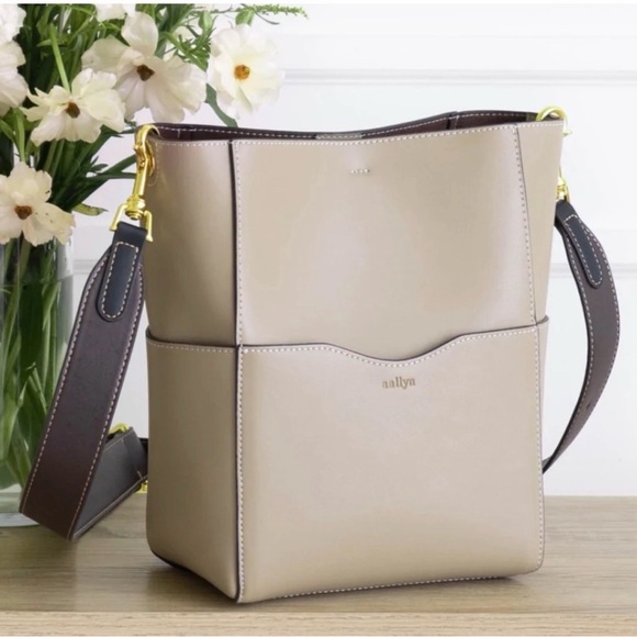 AALLYN Handbags - Aallyn Jordan Leather Bucket Bag